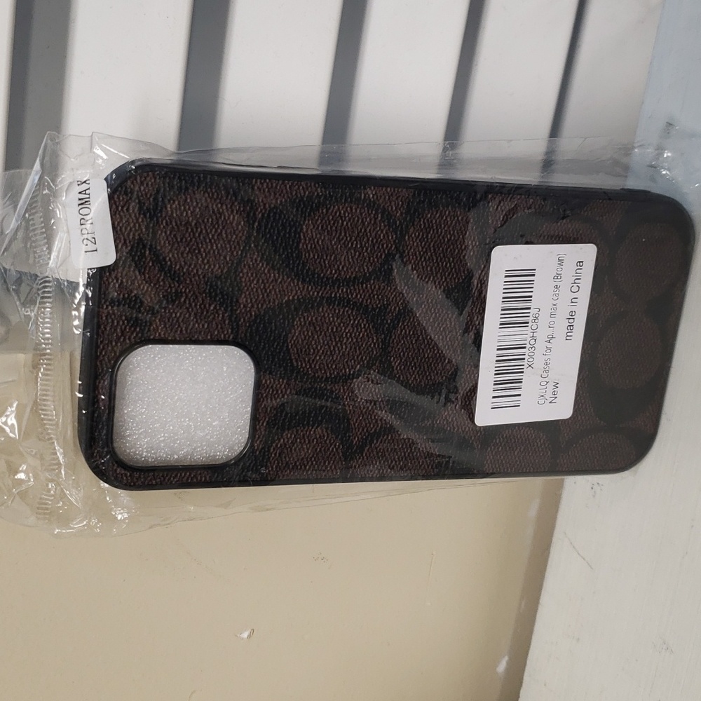 Iphone 12 pro max case.